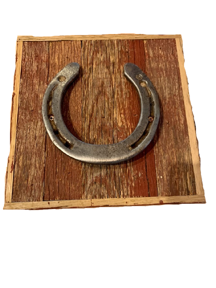 Horseshoe Wall Mount - Restoration Oak