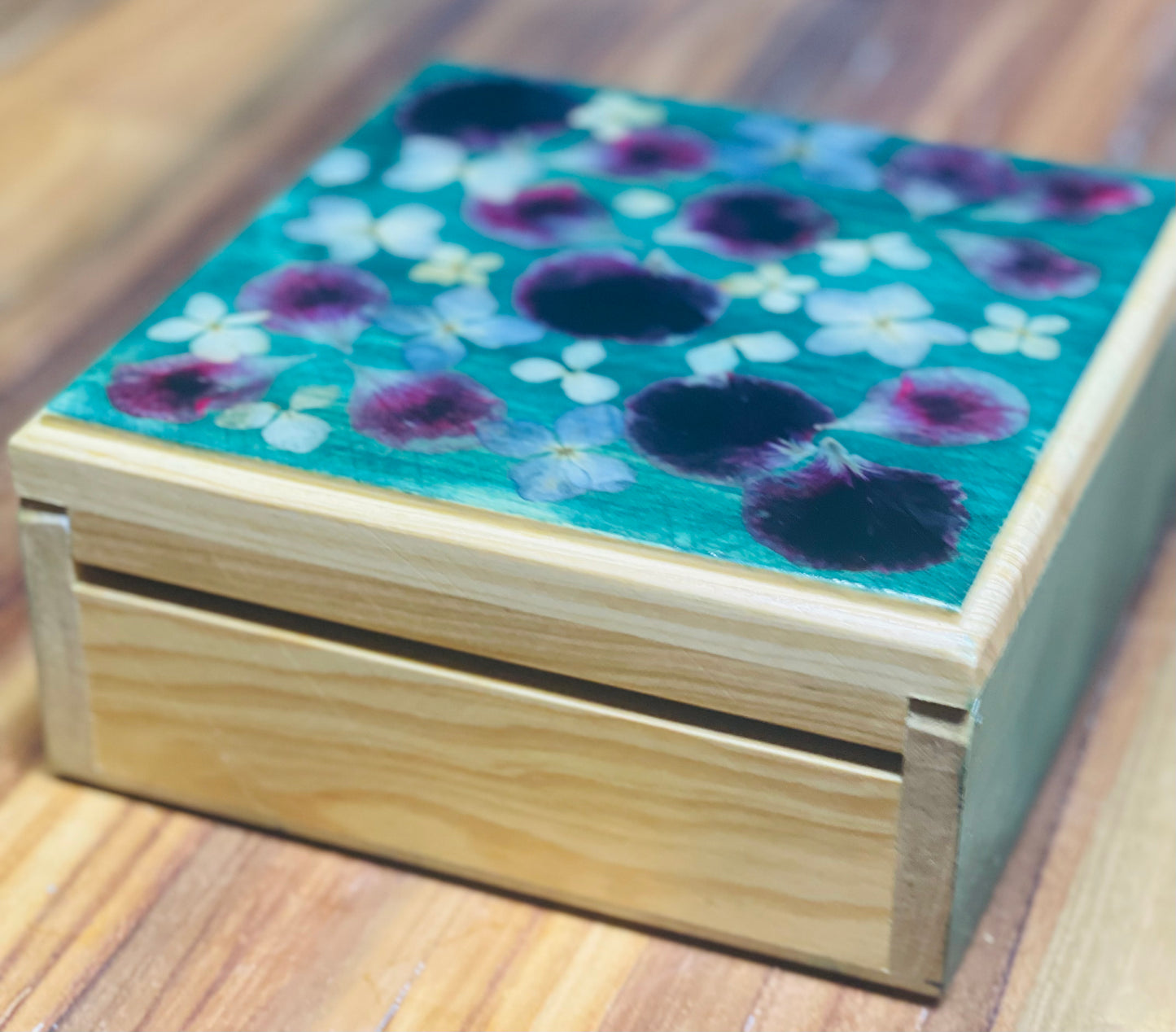 Tea Box-Pressed Flowers - Restoration Oak