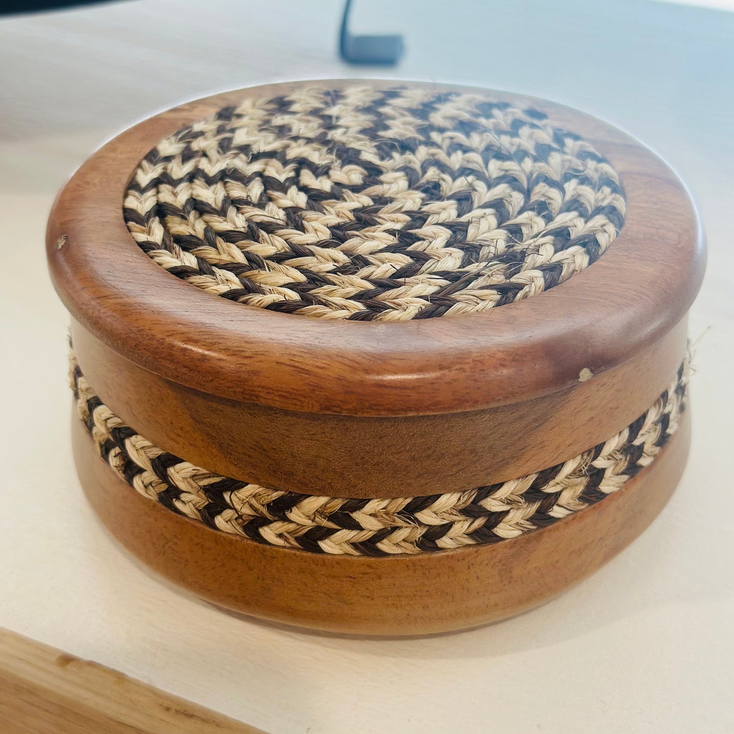 Wood Box & Coasters - Round - Restoration Oak