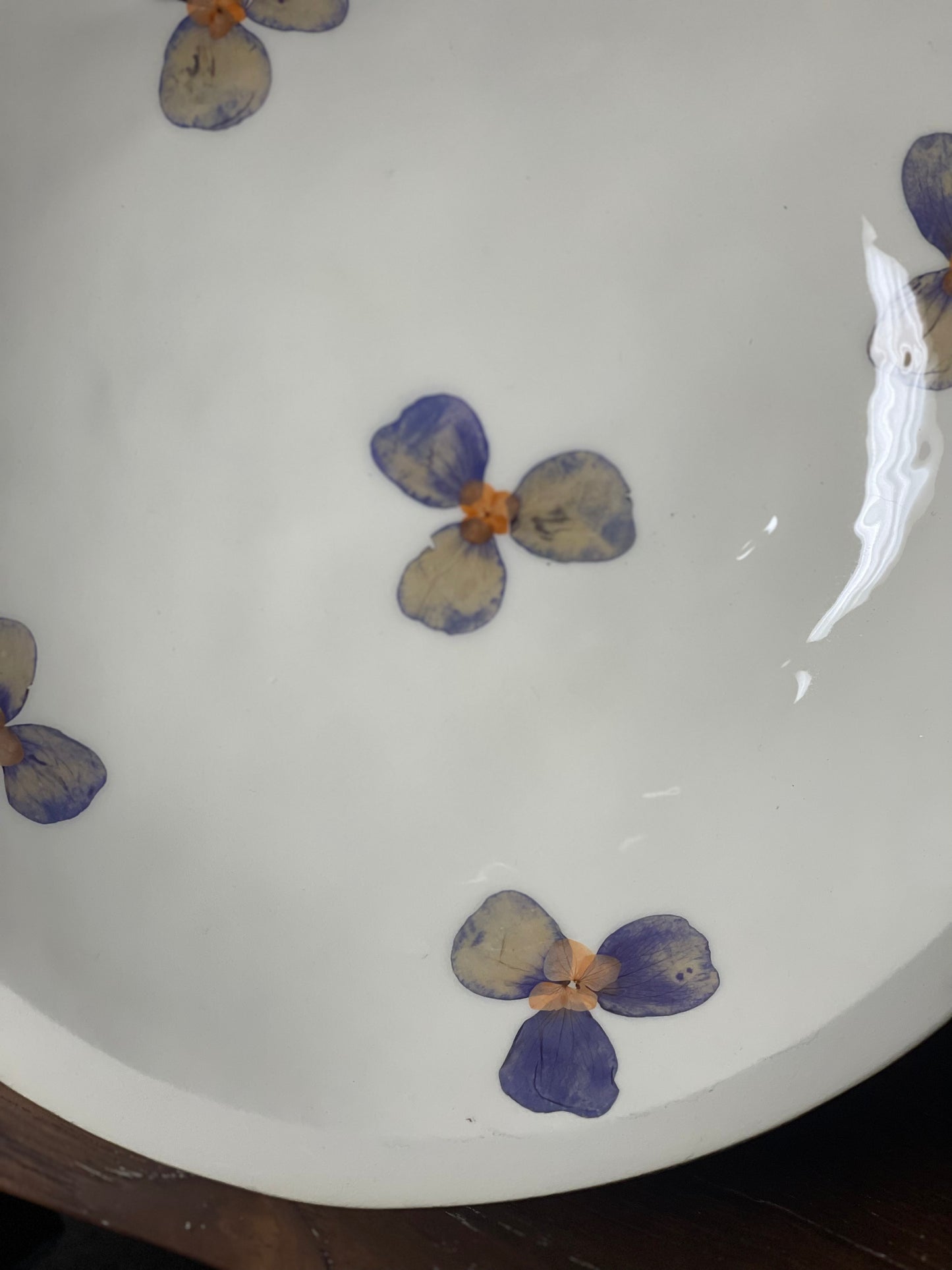 Medium Round Platter-Pressed Flowers - Restoration Oak